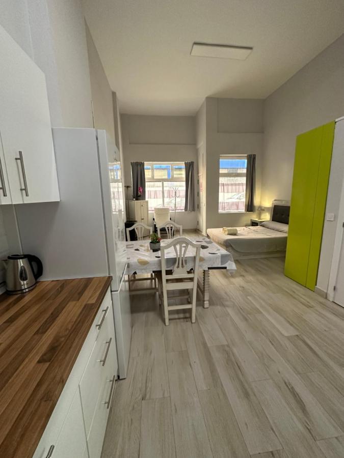 Apartamentos Redondela Madrid Buitenkant foto